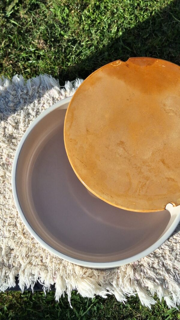 WhatsApp Image 2025-11-01 at 20.07.41 PARÍS con tapa oxidada