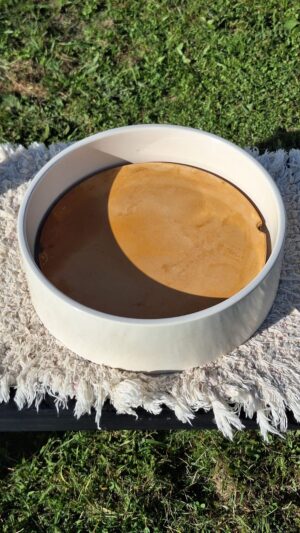 WhatsApp Image 2025-11-01 at 20.07.42 (3) PARÍS con tapa oxidada