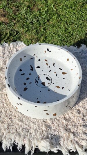 MILÁN con piedras naturales