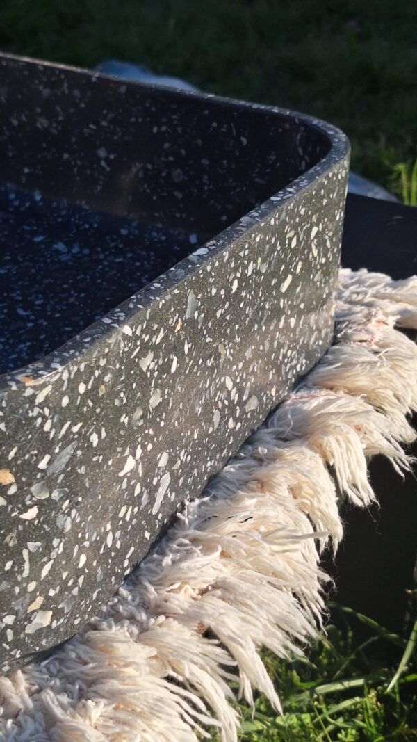 WhatsApp Image 2025-11-01 at 20.08.05 (1) ROMA negra con piedras blancas