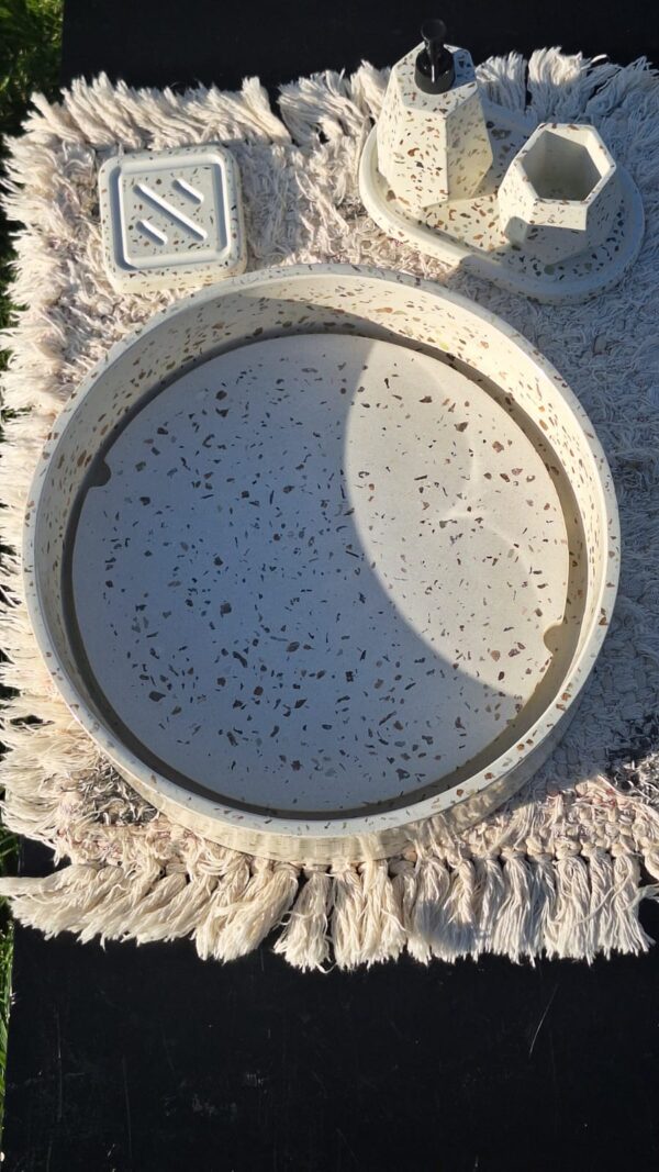 WhatsApp Image 2025-11-01 at 20.08.48 (2) PARÍS con tapa y terrazo San martin