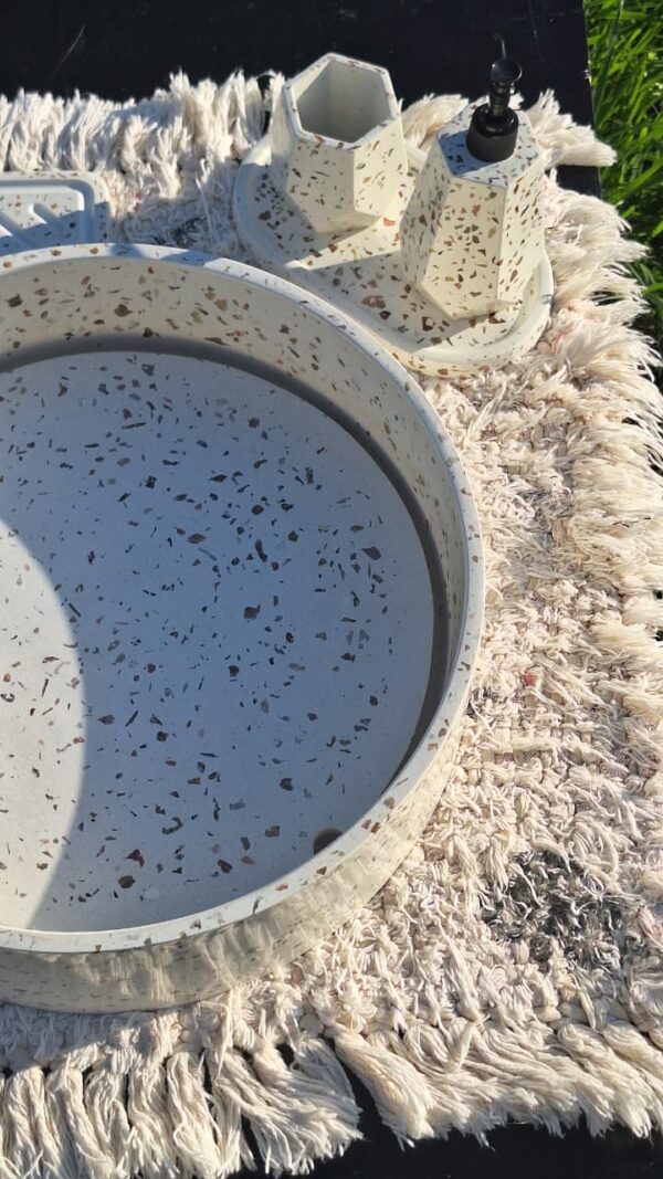 WhatsApp Image 2025-11-01 at 20.08.51 (1) PARÍS con tapa y terrazo San martin